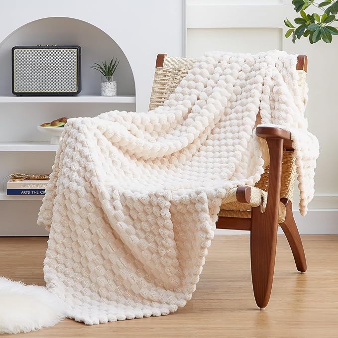 EXQ Home Gentle Soft Fleece Throw Blanket – Cozy Lightweight 3D Imitation Turtle Shell Jacquard Blanket for Couch Bed – All-Season Warm Fuzzy Flannel Blanket for Women Mom Her Gifts(84"x90",Beige)