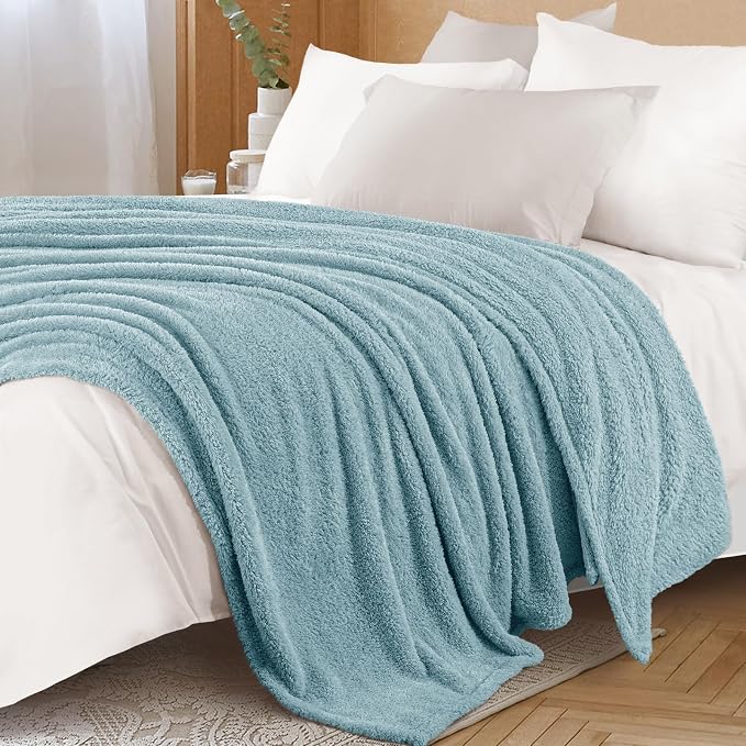Exclusivo Mezcla Fleece Bed Blankets King Size for Bed, 90" x 104" | Super Soft and Cozy Fluffy Blanket for Women, Lightweight and Fuzzy Large Blanket for Bedroom , All Season, Slate Blue