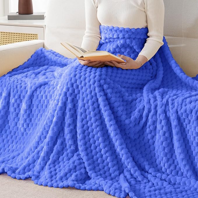 Bnuitland Soft Flannel Throw Blanket(50X70 inches), 3D Jacquard Fluffy Lightweight Fleece Blanket for Couch,Sofa,Bed, 300 GSM Super Cozy Warm for All Season Home Decor,Sky Blue