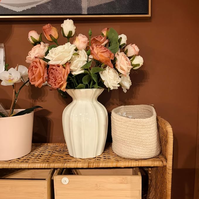 White Vase, 7.9 Inch Ceramic Vase for Flowers, Flower Vase for Centerpieces, Cute Vases for Home Decor, Farmhouse Ceramic Flower Vase for Living Room Shelf Table Cabinet Wedding
