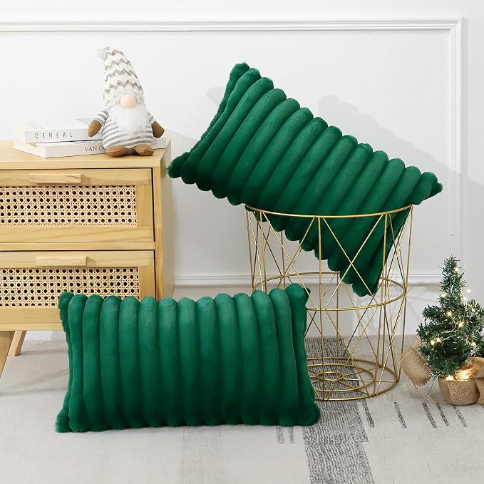 Soleebee Set of 2 Throw Pillow Covers Soft Cozy Velvet Pillowcase Faux Rabbit Fur Cover for Couch Sofa Bed Chair Home Decorative Pillows Cover (12x20 Inch, Christmas Green)