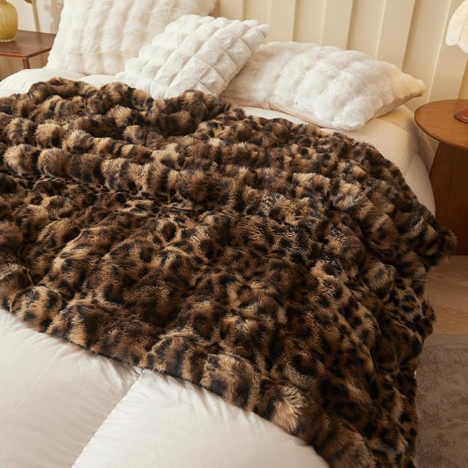 LIFEREVO Cheetah Print Faux Rabbit Fur Throw Blanket 60x80, Brown and Black | Leopard Print Soft Fluffy Bubble Throw for Bed Couch Sofa Office, Washable Skin-Friendly Cozy Furry Blanket for Home Decor