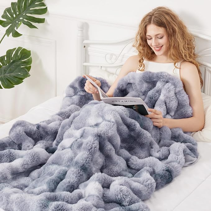 Comelady Soft Fluffy Faux Fur Throw Blanket 50"x60", Bubble Plush Texture | Tie-dye Grey Blue Thick Fuzzy Throw, No-Shedding, Aesthetic & Cozy for Couch Bed Room Decor, Warm Gift for Women Men