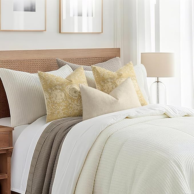 Vintage Floral Print Throw Pillow Covers 18x18 Set of 2 Neutral Modern Farmhouse Pillowcases Accent Decorative Cushion Covers Boho Home Decor for Couch Sofa Chair Bed Living Room, Yellow