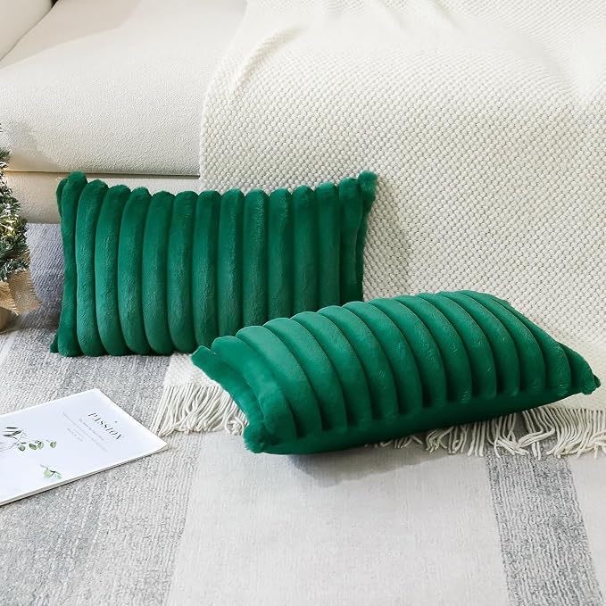 Soleebee Set of 2 Throw Pillow Covers Soft Cozy Velvet Pillowcase Faux Rabbit Fur Cover for Couch Sofa Bed Chair Home Decorative Pillows Cover (12x20 Inch, Christmas Green)