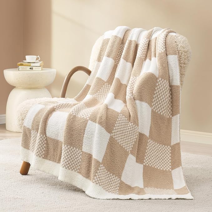 Snuggle Sac Checkered Blanket, Beige Throw Blanket for Couch Plaid Microfiber Fluffy Warm Cozy Soft Oversized Throw XL Reversible Checkered Blankets for Sofa, Chair, Bed, 50x70 inches