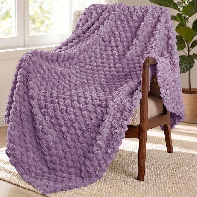 Exclusivo Mezcla Large 3D Fleece Throw Blanket for Couch, Grayish Purple | Extra Soft Fuzzy Plush Lightweight Throws, Cozy Fluffy Decorative Blankets for All Seasons, 50x70 Inches