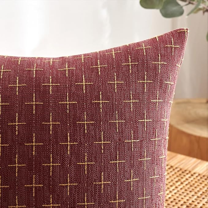 MIULEE Pack of 2 Christmas Decorative Burlap Linen Throw Pillow Covers Modern Farmhouse Pillowcase Rustic Woven Textured Cushion Cover for Sofa Couch Bed 18x18 Inch Wine Red