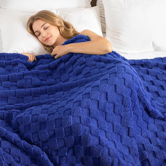 Exclusivo Mezcla 3D Checkered Fleece King Blanket for Bed, Cobalt Blue | Super Soft and Cozy Fluffy Blanket, Lightweigh and Breathable Blanket for Living Room, Bedroom, Decor, All Season, 104"x90"