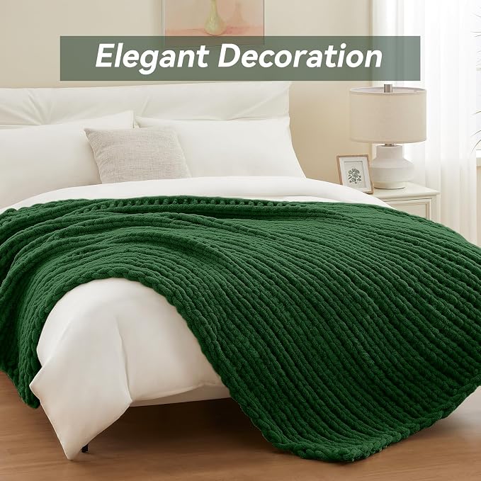 Negwoo Chunky Knit Throw Blanket, Knitted Throw Chenille Yarn, 60"*80" | Soft Thick Cable Knitted Blankets, Handmade Big Thick Blanket, Machine Washable Cute Comfy Blanket for Home Decor,Grass green
