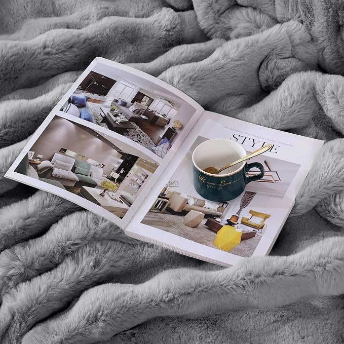 Grey Faux Fur Throw Blanket for Couch, Double-Sided Bubble Textured Plush Blanket with Soft Flannel Back, Decorative Throw for Sofa or Bed, Machine Washable, 60x80 Inches, 860 GSM
