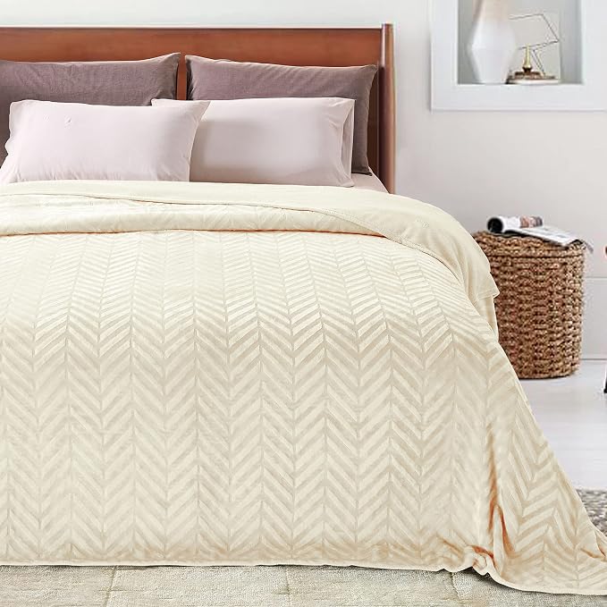 Whale Flotilla Flannel Fleece Fall Bed Blanket Twin Size, Ivory | Lightweight Breathable Soft Bedspread, Plush Fluffy Coverlet Chevron Design Decorative Blanket for Home Life, 60x80 Inch