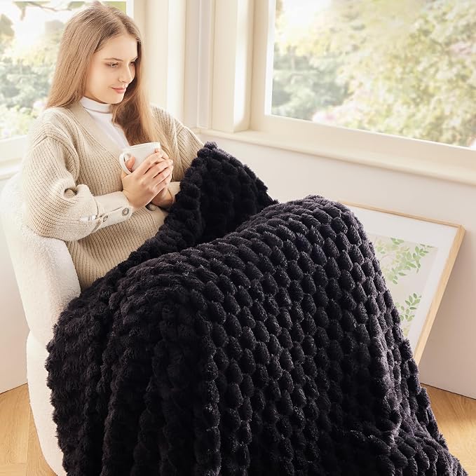 NEWCOSPLAY Fleece Clouds Cozy King Blanket for Couch, Black, 90"x110" | Premium Silky Flannel Blanket, Soft Lightweight Fluffy Throw Blanket for Bed Sofa Decor, Gift for All Season Use