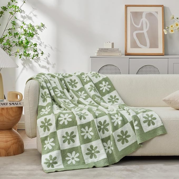 Snuggle Sac Checkered Blanket, Sage Green Flower Throw Blanket for Couch Plaid Microfiber Fluffy Warm Cozy Fuzzy Soft Throw Blanket Reversible Checkered Blankets for Sofa, Chair, Bed, 50x60 inches