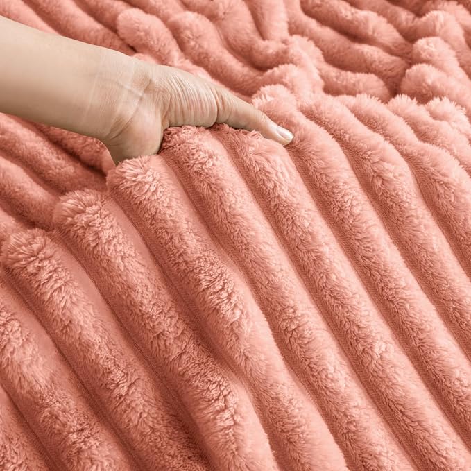 Wider Striped 380gsm Thick Large King Blanket for Couch Super Soft Cozy Blankets for Women Big Fuzzy Fleece Pink Blanket for Bed Sofa 90x104