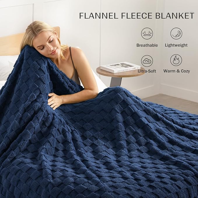 Exclusivo Mezcla 3D Checkered Fleece King Blanket for Bed, Navy Blue | Super Soft and Cozy Fluffy Blanket, Lightweigh and Breathable Blanket for Living Room, Bedroom, Decor, All Season, 104"x90"