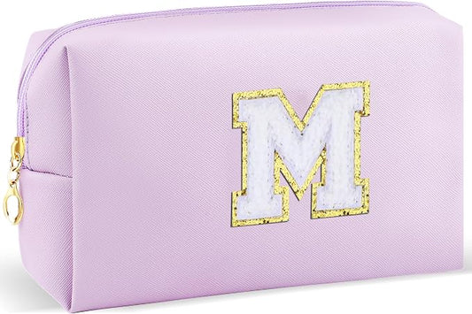 URSKYTOUS Gifts for Girls Initial Makeup Bag Personalized Cosmetic Bag with Zipper Cute Travel Toiletry Bag Waterproof PU Preppy Makeup Pouch Birthday Gift for Teen Girls Women(Purple M)