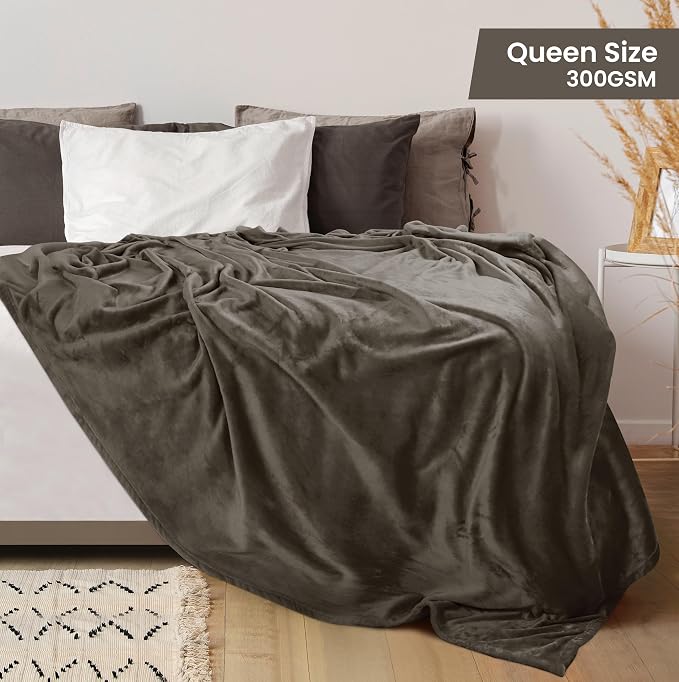 Utopia Bedding Ultra Soft Fleece Bed Blanket Queen Size Brown (90x90 Inch) | Microfiber Plush Warm Lightweight Breathable Cozy Blanket Anti-Static, All Season Use, Gift for Women and Men