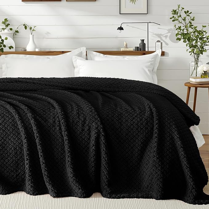 Exclusivo Mezcla Soft Fleece Queen Size Blanket for Bed, Black | Jacquard Lightweight Cozy Bed Blanket, Breathable Decorative Fuzzy Textured All Season Use, 90x90 Inches