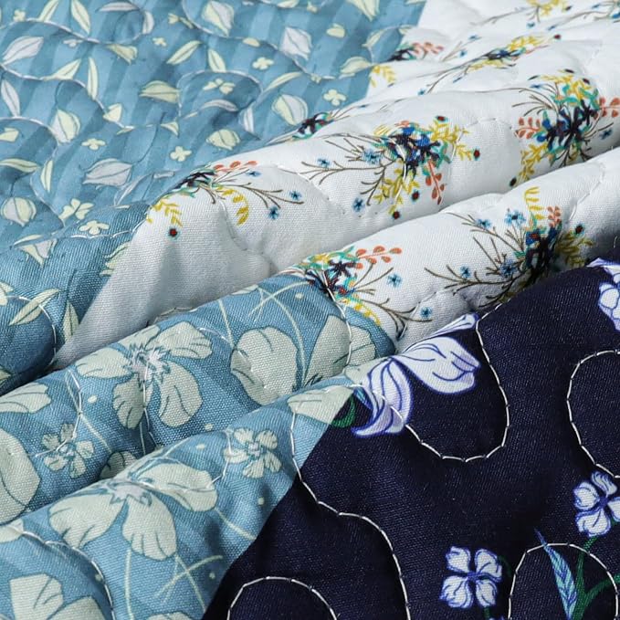 Exclusivo Mezcla Reversible Boho Quilted Throw Blanket, 50"x 60" | Lightweight Summer Quilt Throw, Designed for Bed/ Couch/ Sofa, Blue Patchwork Pattern