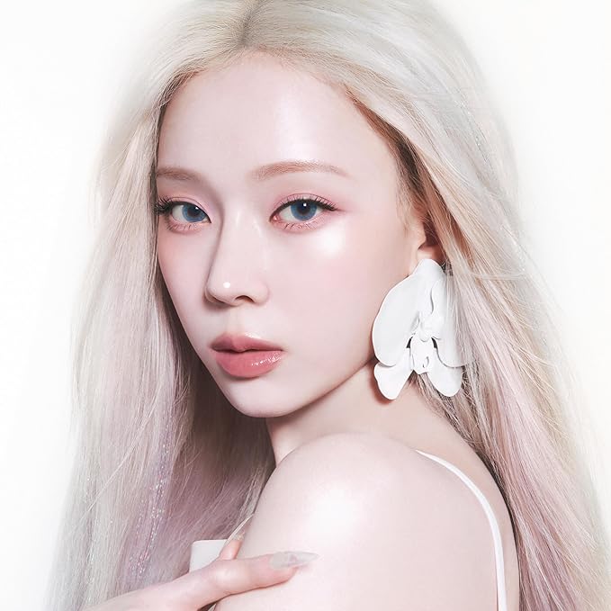 Espoir Be Glow Shading Stick Highlighter #1 Sunshine│Creamy Solid Texture & Smooth Gliding on Face with Hyaluronic Peptide, Natural Contour Color for Daily Radiant Makeup, Subtle Shimmering