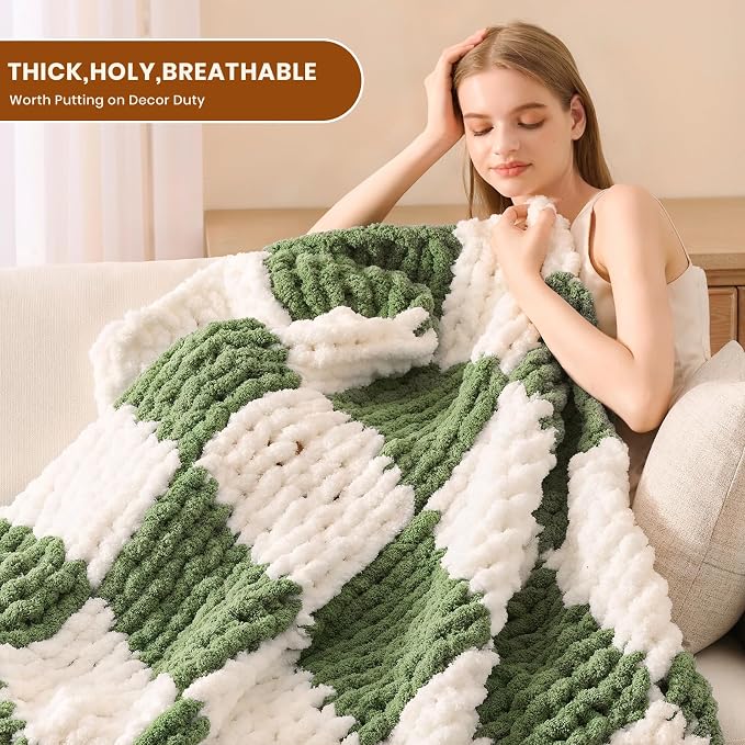 L'AGRATY Chunky Knit Throw Blanket for Couch 60 x 80 Inches Green Checkered | Handmade Chenille Crochet Blanket for Sofa Bed, Thick Cable Knitted Blankets for Room Home Decor, Birthday Gift for Women Mom