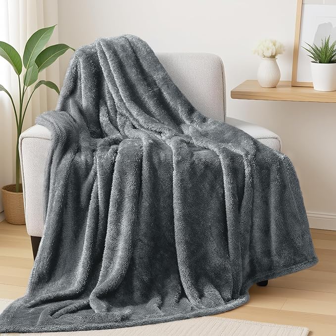 Exclusivo Mezcla Fuzzy Large Fleece Throw Blanket for Couch, Dark Grey | 50x70 Inches, Super Soft and Cozy Throw, Plush Fluffy Blanket for Sofa, Bed, Bedroom, Home Decor, All Season
