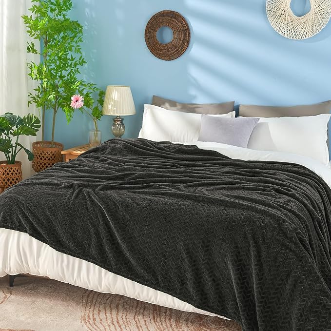 inhand Black Fleece Queen Blanket for Bed, Super Soft Flannel Cozy Blankets for Adults, Lightweight Leaves Pattern Fuzzy Blanket for Office,Travel, Warm Plush Blankets for All Season, 90x90 Inches