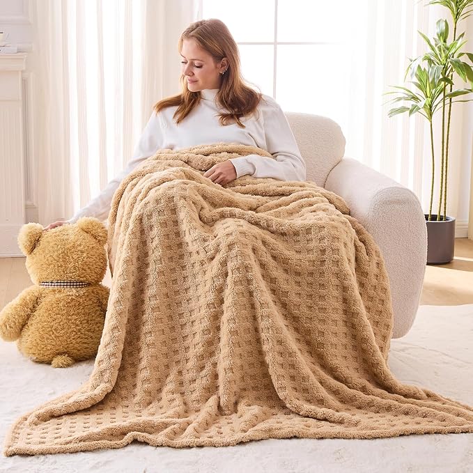NEWCOSPLAY 3D Waffle Checkered Flannel Throw Blanket, Brown, 50"x70" | Super Soft Cute Lightweight Decorative Premium Silky Fleece Blanket for Couch Sofa Bed, Gift for Women Men, All Season Use