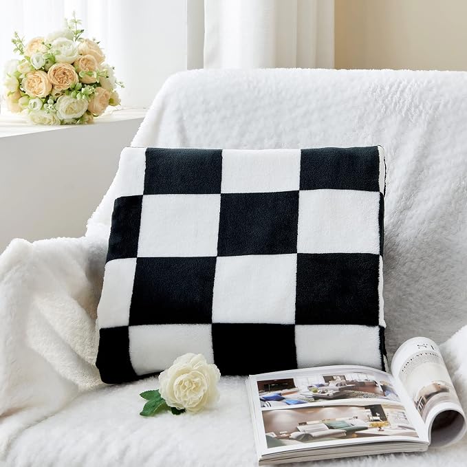 BEDELITE Plaid Fleece Twin Blanket, Black & White Checkered 60x80 Inches | 100% Polyester Microfibe, Soft, Lightweight, Warm, Classic Cherckerde Blanket, Room Decor, Machine Washable, for Couch Bed
