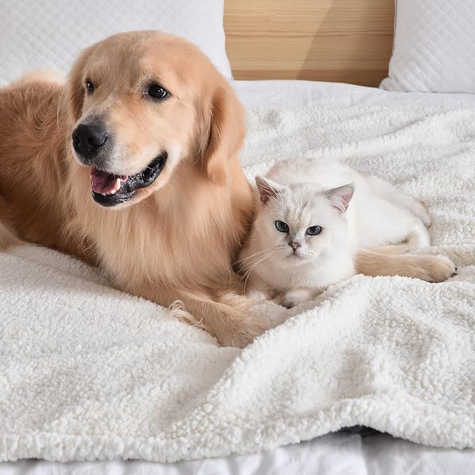 Waterproof Blanket for Bed, Dog Blankets for Large Dogs, Waterproof Cat Blanket Washable, Soft Sherpa Fleece Puppy Blanket, Reversible Throw Protector for Couch Car, 50"X60", Navy Blue