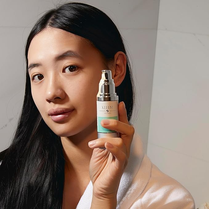 Kleem Dark Spot Corrector Serum – Radiance-Enhancing Vitamin C & Retinol Face Serum with Hyaluronic Acid – Brightening & Hydrating Skin Serum for Uneven Tone, Age Spots & Sun Spots