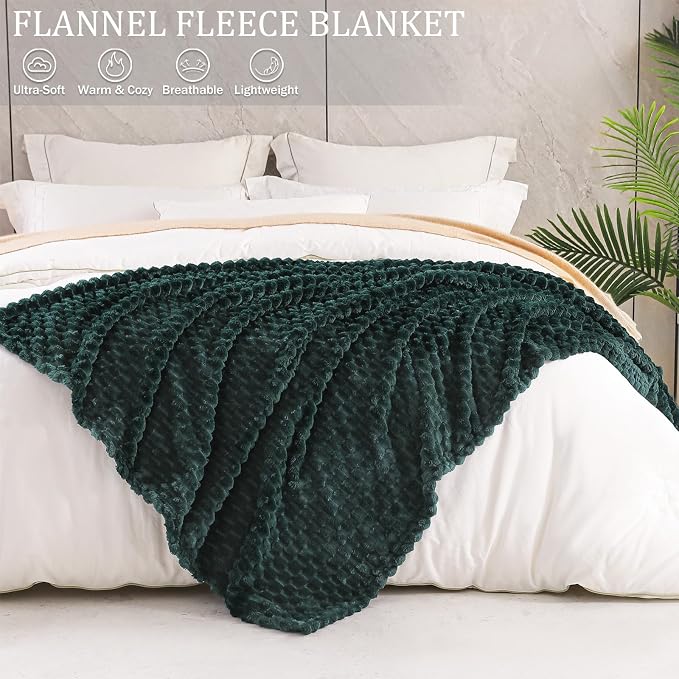 Exclusivo Mezcla 3D Fleece Twin Size Blanket for Bed, Forest Green | Extra Soft Fuzzy Plush Lightweight Bed Blankets, Cozy Fluffy Decorative Blankets for All Seasons, 60x80 Inches