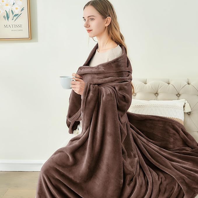 BEDELITE Fleece Blanket Soft Plush King Size Bed Blanket Brown 108"x90" | Ultra Soft Fleece, Plush Microfiber, Lightweight Warmth, All Season Comfort, Fade Resistant, Machine Washable
