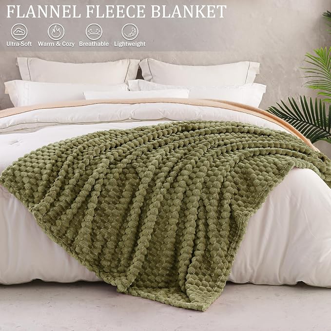 Exclusivo Mezcla 3D Fleece Queen Size Blanket for Bed, Olive Green | Extra Soft Fuzzy Plush Lightweight Bed Blankets, Cozy Fluffy Decorative Blankets for All Seasons, 90x90 Inches