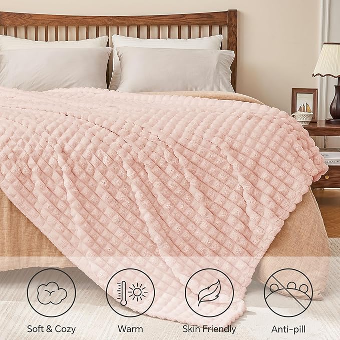 BEDELITE 3D Checked Pink Fleece Throw Blanket for Couch, 50x70 Inch | Soft Warm Fuzzy Fluffy Blanket for Bed Sofa, Lightweight Plush Cozy Blankets for Home Room Decor, Gift for Women, All Season