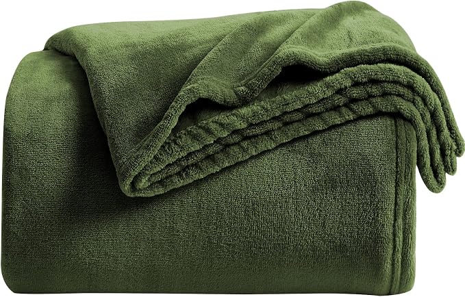 KMUSET Super Soft Throw Blanket Premium Silky Flannel Fleece Throw Size Green Microfiber Lightweight Blanket All Season Use