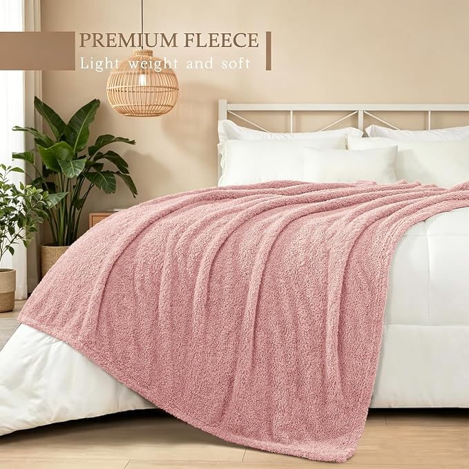 Exclusivo Mezcla Fleece Twin Size Blanket for Couch and Bed, 60" x 80" | Super Soft and Cozy Fluffy Blanket for Women, Lightweight and Fuzzy Blanket for Teens Back to School, All Season, Pink
