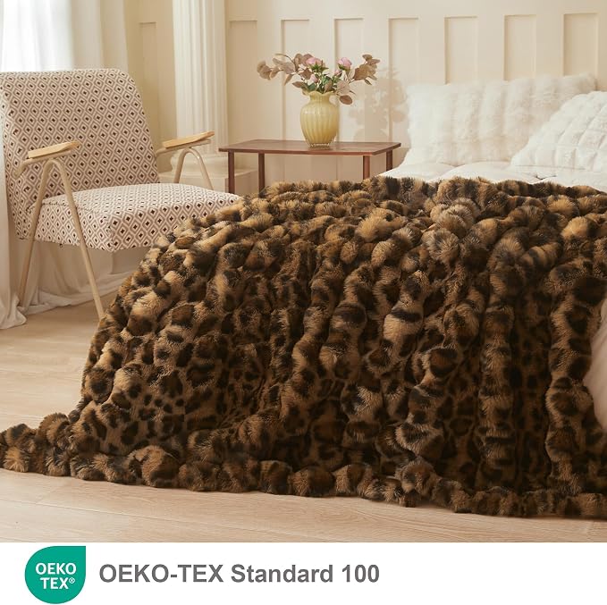 LIFEREVO Cheetah Print Luxury Fluffy Faux Rabbit Fur Throw 50x60, Brown | Leopard Print Plush Bubble Blanket for Bed Couch Sofa, Decorative Soft Furry Lap Throw for Bedroom Living Room Office