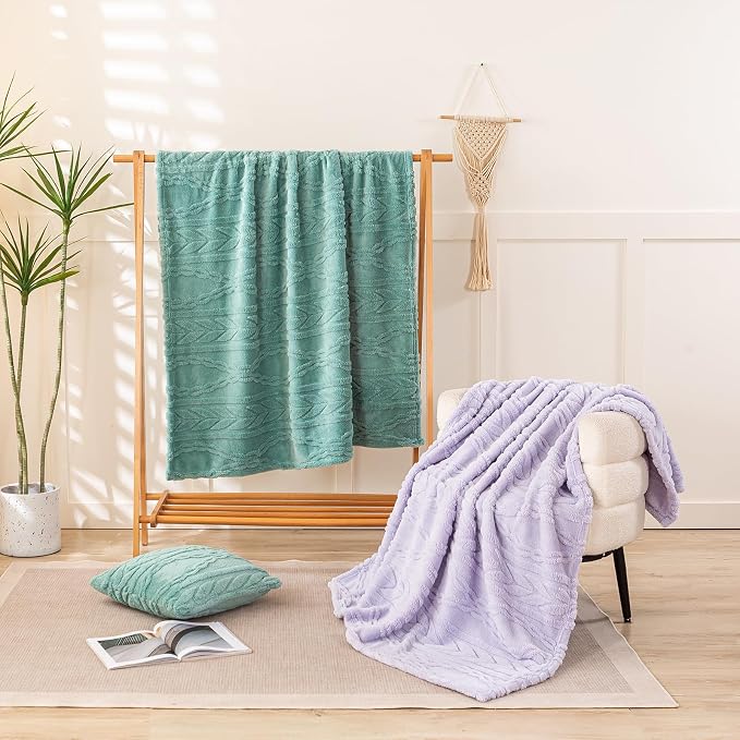 YUSOKI Sherpa Fleece Large Throw Blanket, Light Green, 50"x65" | 3D Stylish Design,320GSM, Non-Shedding, Lightweight for All Season Use, stays fluffy after repeated washes, Perfect Gifts