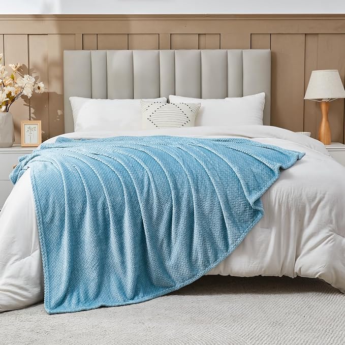 NEWCOSPLAY Fleece Leaves Pattern Throw Blanket, Light Blue, 50"x60" | Super Soft Throw Blanket, Lightweight Cozy Bed Sofa Blanket, Premium Silky Flannel Fleece, Travel Blanket for All Season Use