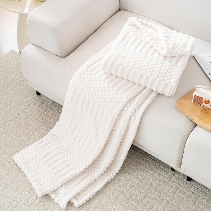 Beige Throw Blanket - Soft & Fluffy Fleece, Cute & Aesthetic, Perfect for Sofa, Couch, Chair, Bed, Living Room & Bedroom, All-Season Use, Plush & Cozy Decorative Blanket 50x60