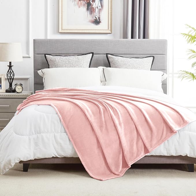 DREAMNINE Oversized Soft Plush Fleece Throw Blanket Twin Size 60" x 80", Decorative Large Solid Lightweight Fluffy Velvet Bed Blankets, Big Cute Cozy Accent Shag Fuzzy Flannel Blanket for Bedroom,Pink