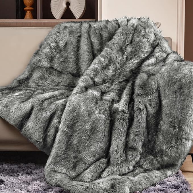 Luxury 1000GSM Faux Fur Throw Blanket, Super Heavy Thick Warm Cozy Blankets for Couch Bed Sofa, Plush Fuzzy Elegant Soft Reversible Mink Blanket for Living Room Bedroom, 50''x60'',White&Grey