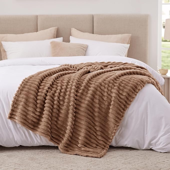 EXQ Home Gentle Soft Fleece Throw Blanket – Cozy Lightweight Blanket for Couch Bed – All-Season Warm Fuzzy Flannel Blanket for Women Mom Her – Gifts for Birthday(50"x60",Mocha Mousse)