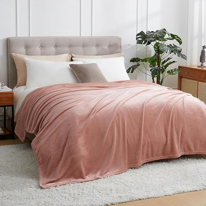 Hansleep Queen Dusty Pink Fleece Blanket, Soft Flannel Bed Blanket | Fuzzy Cozy Blanket 90x90 Inches, Multi-use for Bed, Sofa, Couch, Travel, Camping, All Season Warm Lightweight Cover