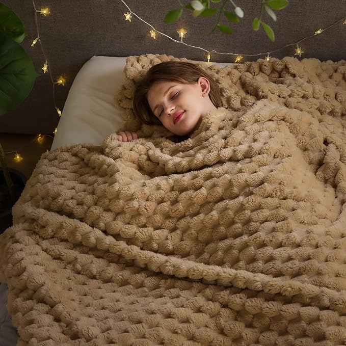 NEWCOSPLAY Fleece Clouds Cozy King Blanket for Couch, Brown, 90"x110" | Premium Silky Flannel Blanket, Soft Lightweight Fluffy Throw Blanket for Bed Sofa Decor, Gift for All Season Use