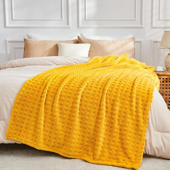 NEWCOSPLAY 3D Waffle Checkered Flannel Throw Blanket, Yellow, 50"x70" | Super Soft Cute Lightweight Decorative Premium Silky Fleece Blanket for Couch Sofa Bed, Gift for Women Men, All Season Use