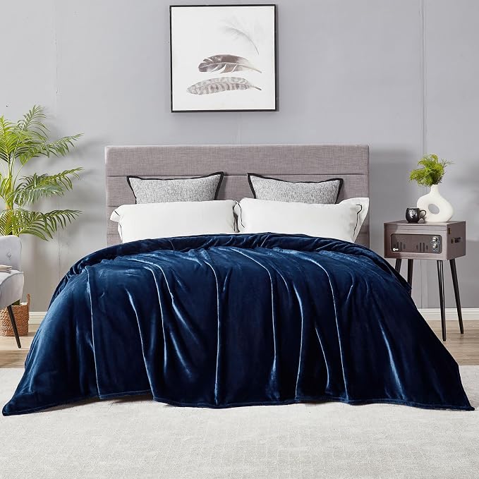 DREAMNINE Extra Large Soft Comfy Fluffy Fleece Bed Blanket Full Size 80" x 90", Luxury Decorative Fuzzy Blanket for Women Girl, Big Cozy Shaggy Warm Flannel Blankets for Winter Autumn Pets, Navy Blue
