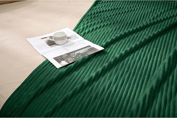 Vessia Flannel Fleece Throw Blanket for Couch, Sofa, Bed, 300GSM 50x70inch Striped Dark Green Blanket for Adults and Kids, Super Soft Warm Cozy Lightweight Ribbed Throw for All-Season